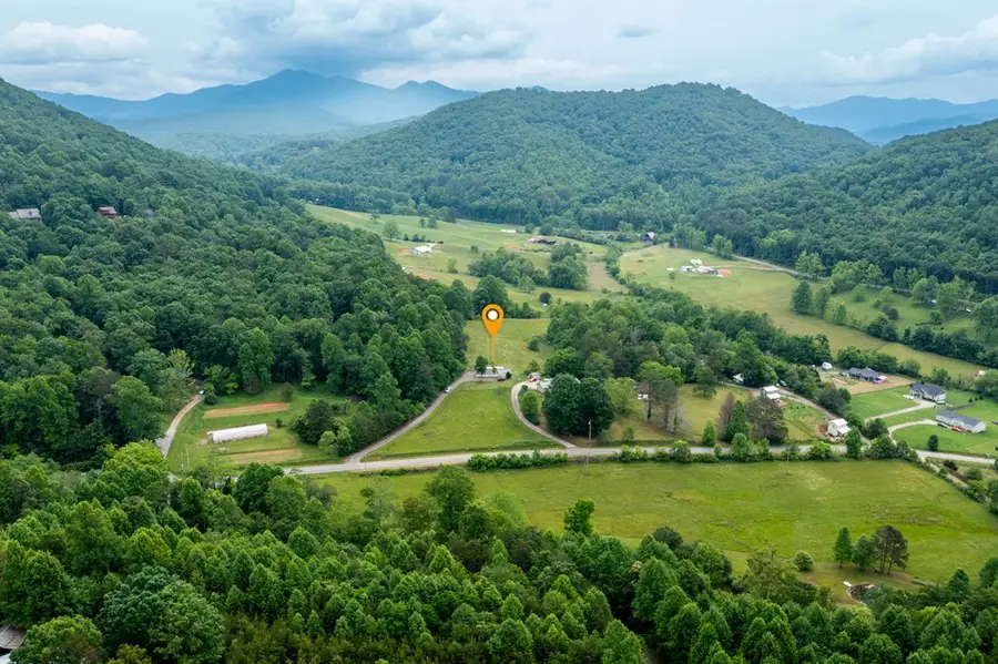 1281 Lawrence Smith Road, Hayesville, NC 28904 - Image #3