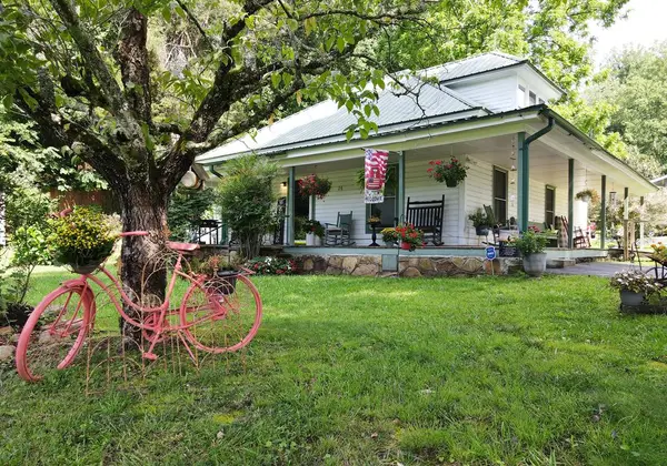 26 Holland Farm Road, Andrews, NC 28901