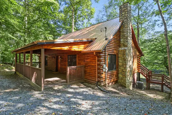 353 Cherokee Trl, Ellijay, GA 30540