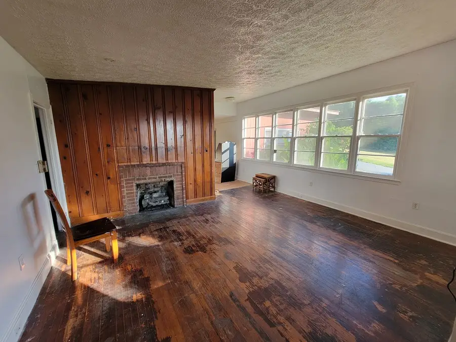 307 Hiawassee Street, Hayesville, NC 28904 - Image #3