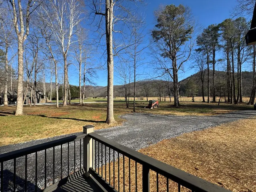 124 Mountain Meadows, Hayesville, NC 28904 - Image #2