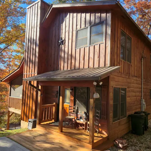 228 Centergate Drive, Ellijay, GA 30540