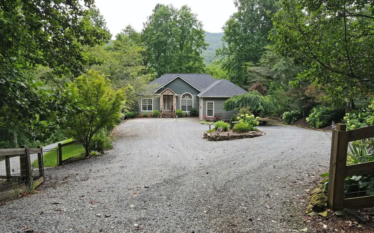 4819 Itsey Trail, Hiawassee, GA 30546 - Image #1