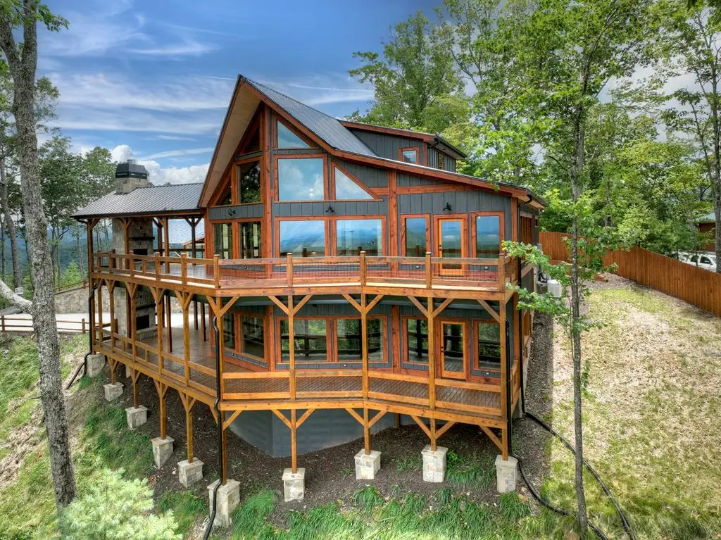 470 S Skylight Drive, Blue Ridge, GA 30515 - Image #1