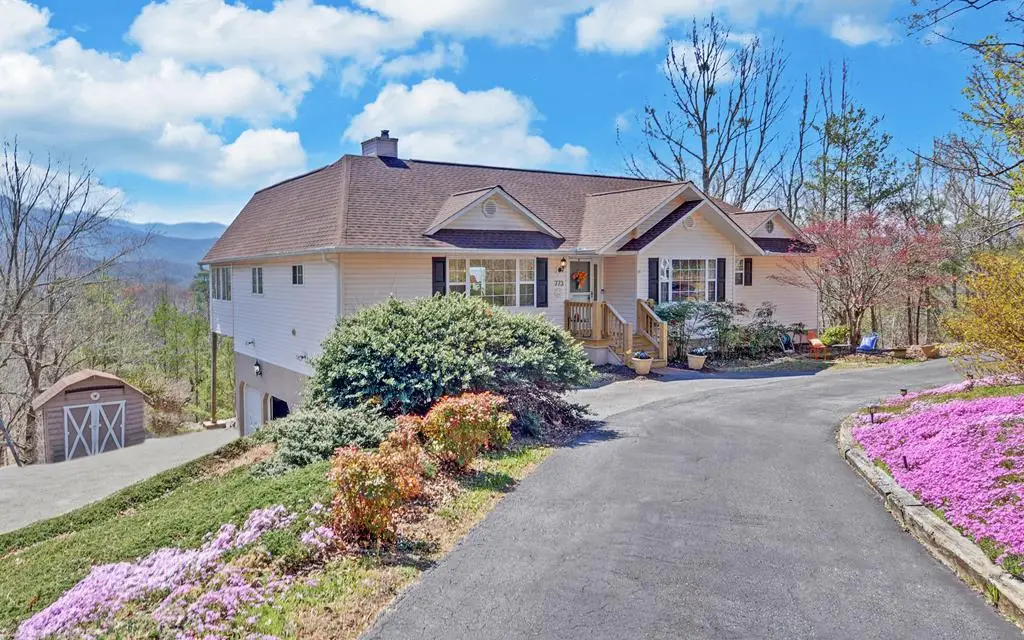 773 Crooked Creek Connector, Young Harris, GA 30582 - Image #1