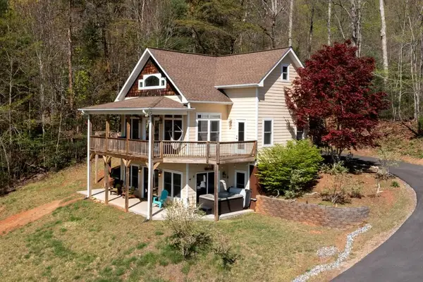 105 Sharons Valley Drive, Hayesville, NC 28904