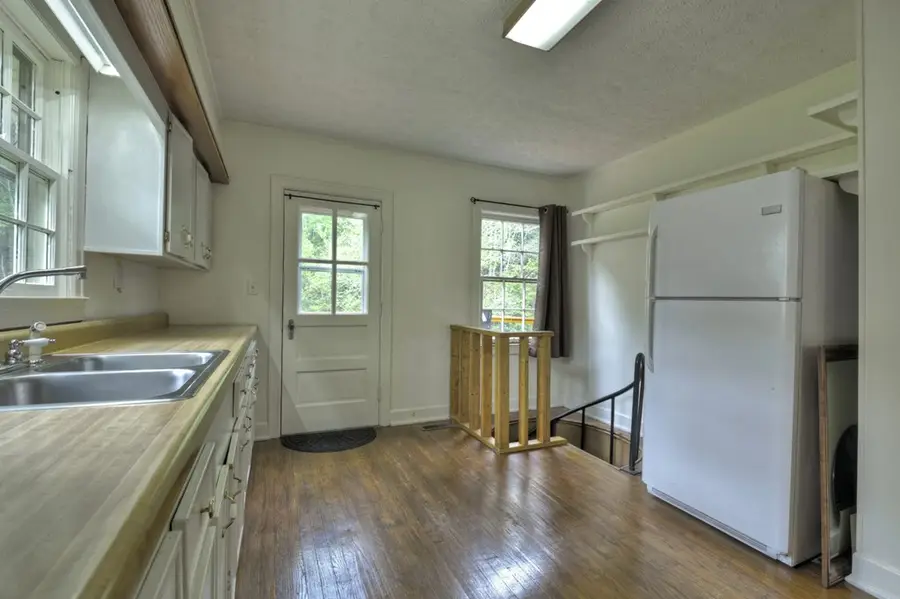 26 Hillcrest Drive, McCaysville, GA 30555 - Image #3