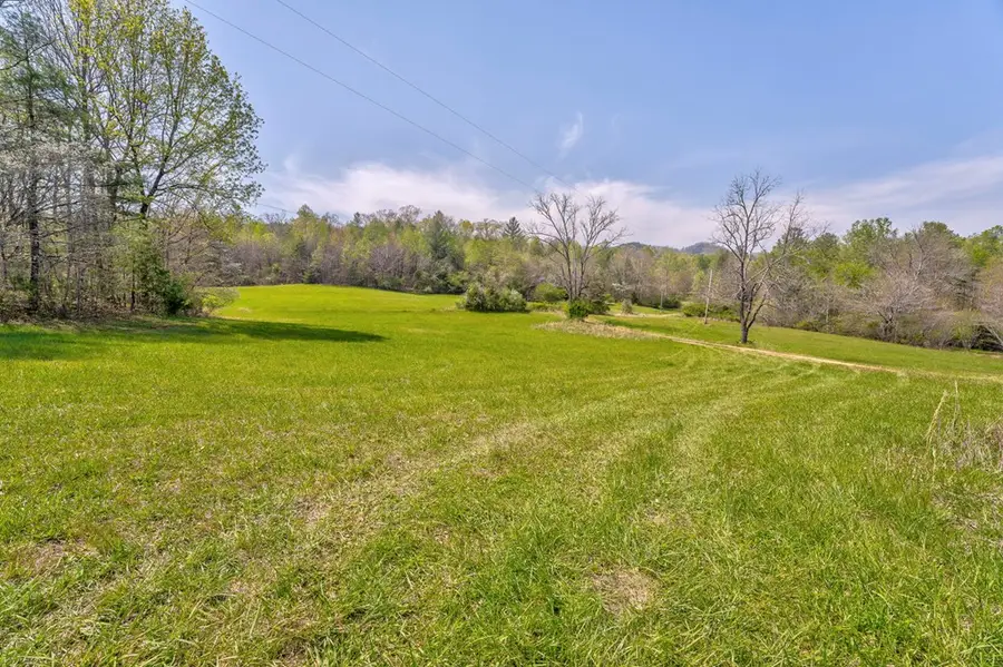 365 Waters Road, McCaysville, GA 30555 - Image #3