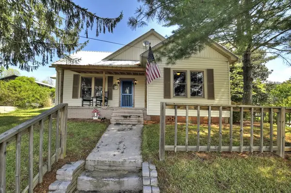 102 Riverview Street, Copperhill, TN 37317