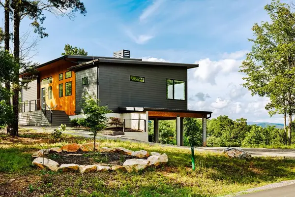 211 The Nest At Brr, Young Harris, GA 30582