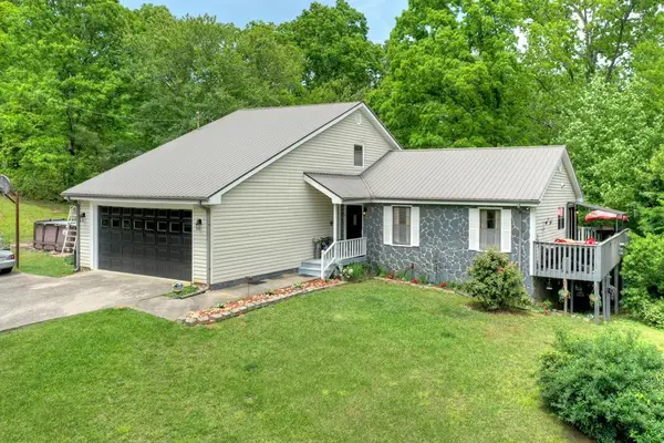 1359 Salem Road, Mineral Bluff, GA 30559