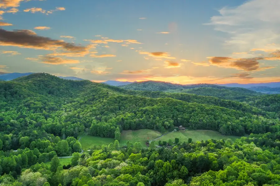 312 Covered Bridge, Blue Ridge, GA 30513 - Image #3
