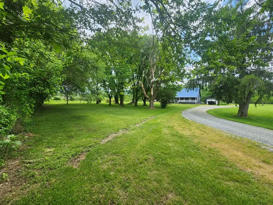 27 Russell Farm Road, Andrews, NC 28901 - Image #2