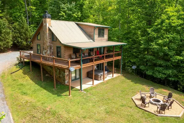 317 Arrowhead Drive, Blue Ridge, GA 30513