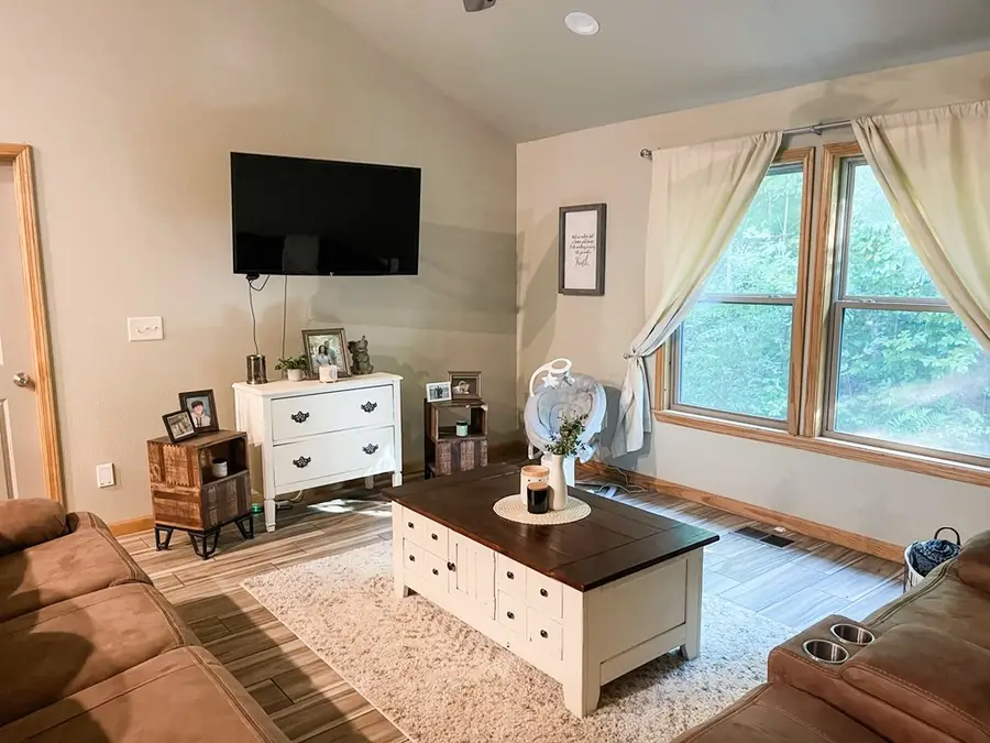 65 Rhubarb Lane, Murphy, NC 28906 - Image #3