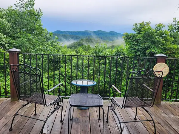 1207 Bullen Gap Road, Blue Ridge, GA 30513
