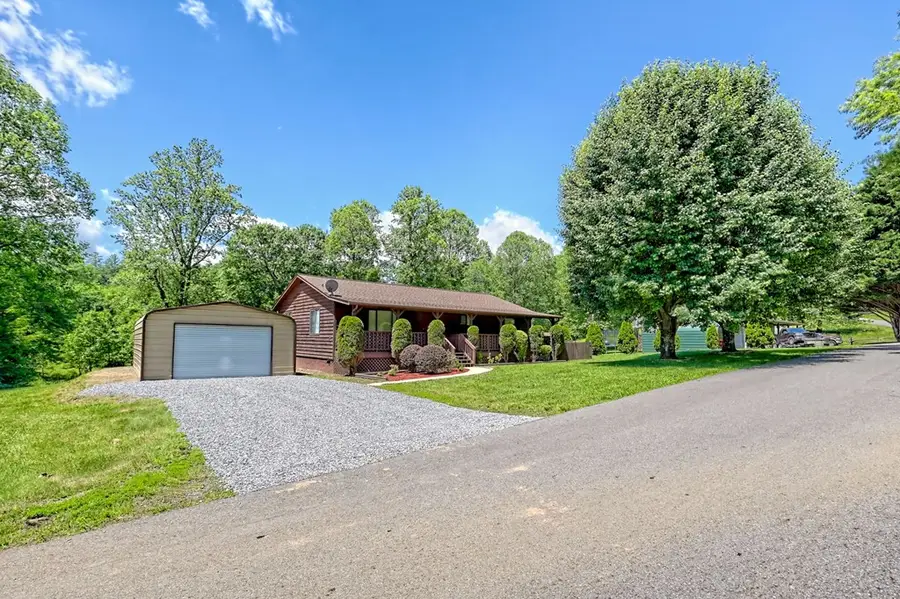 115 Country Mountain Rdg, Murphy, NC 28906 - Image #2