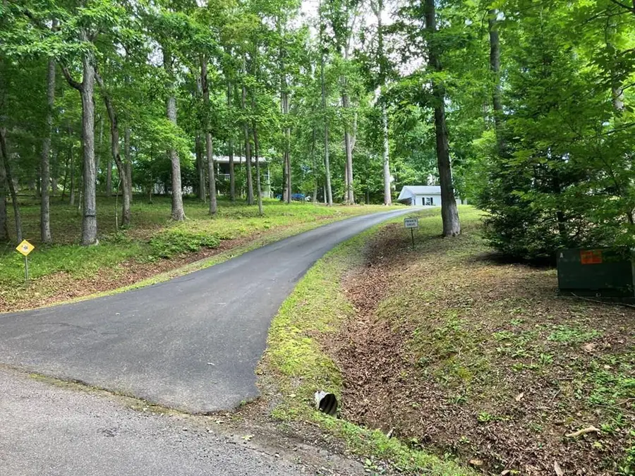 6364 Springwood Trail, Young Harris, GA 30582 - Image #2