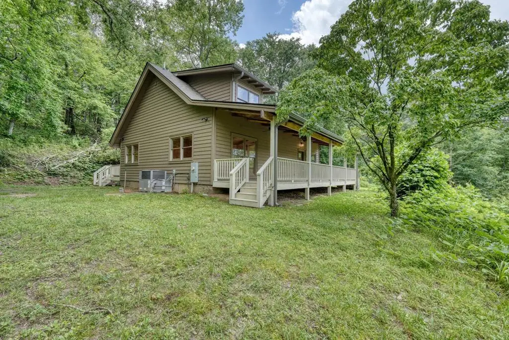 988 Yorkhouse Road, Rabun Gap, GA 30568 - Image #1