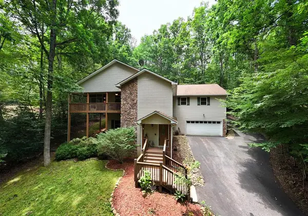 2087 Woodlake Lane, Young Harris, GA 30582