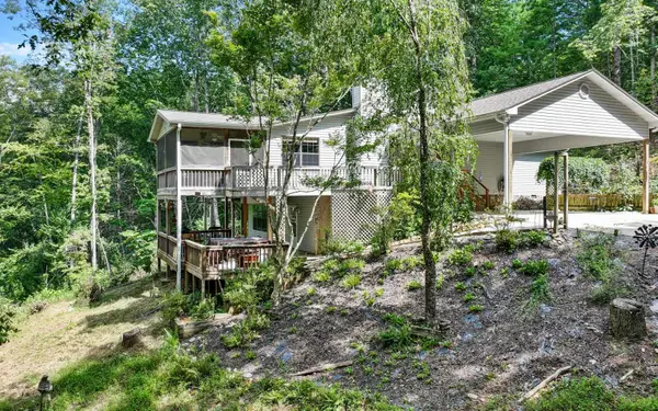 2281 Cashes Valley Road, Cherry Log, GA 30522