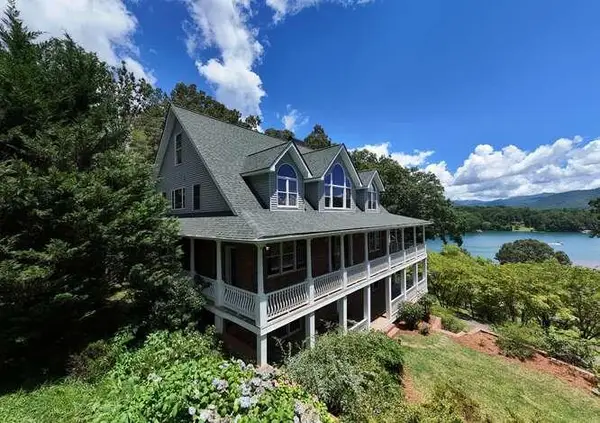 29 Caboose Lane, Hayesville, NC 28904