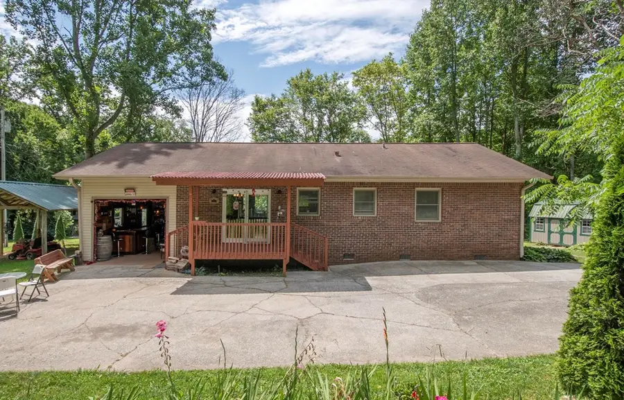 496 Jackie Cove Road, Hayesville, NC 28904 - Image #2