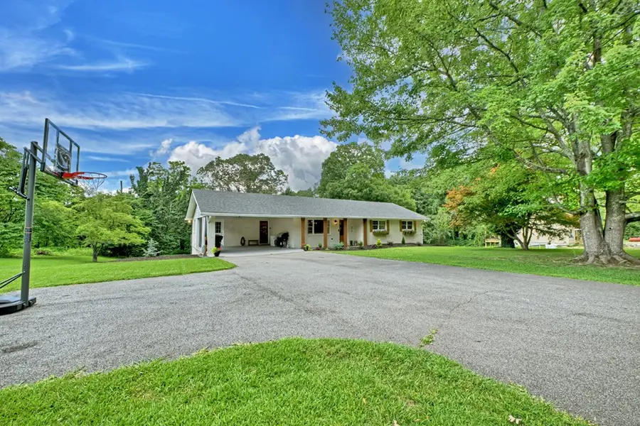 570 Old Hwy 5, Blue Ridge, GA 30513 - Image #2