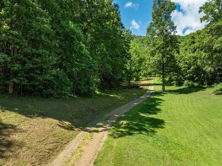 2039 Crowe Road, Murphy, NC 28906 - Image #2