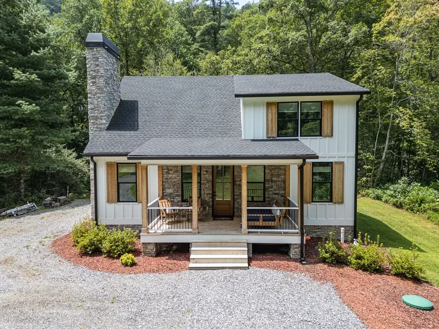 241 Riverview Drive, Robbinsville, NC 28771 - Image #2