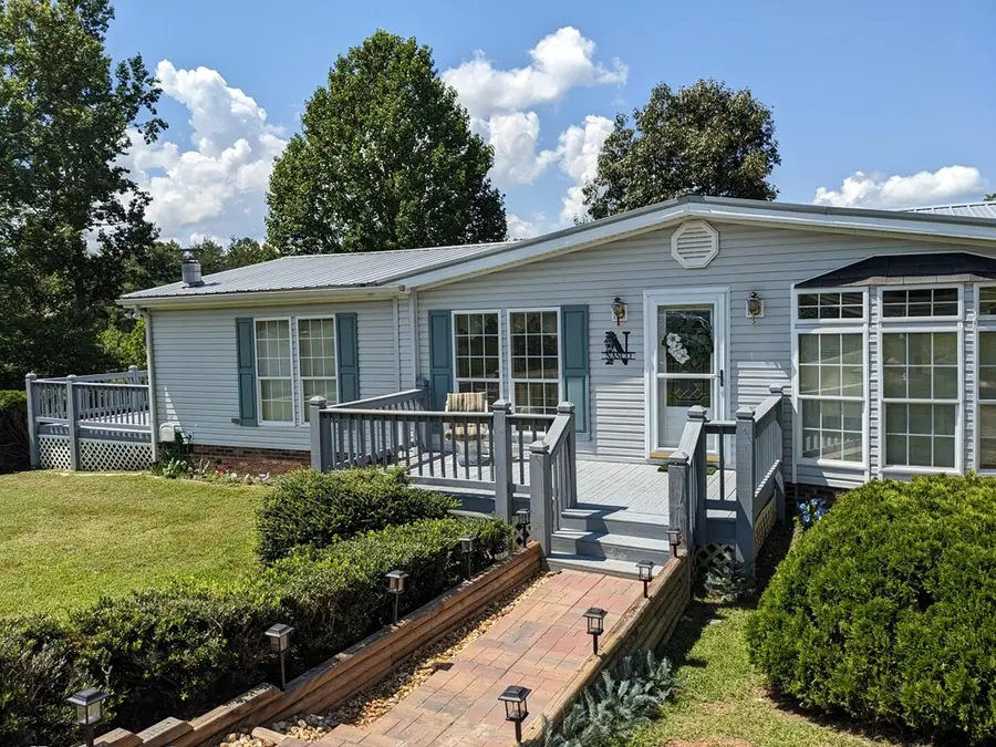 283 Bobcat Lane, Warne, NC 28909 - Image #2