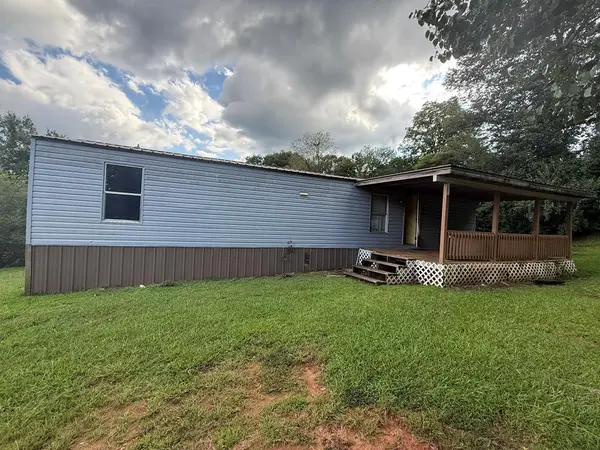 2018 Mineral Bluff Highway, Mineral Bluff, GA 30559