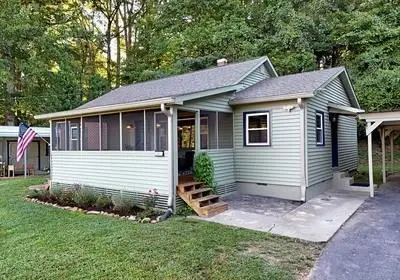 87 Snowbird Road, Robbinsville, NC 28771