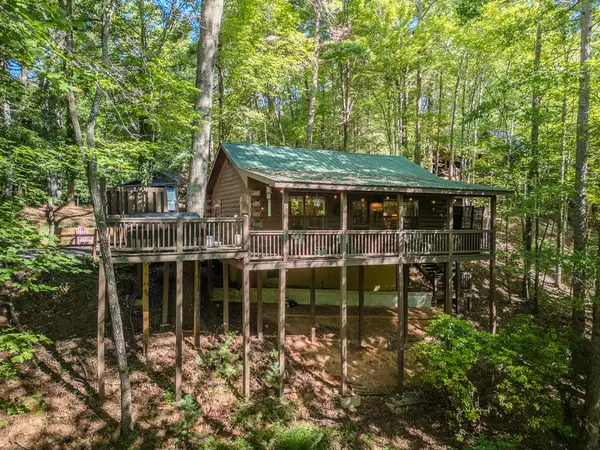 129 N Cherokee Drive, Blue Ridge, GA 30513