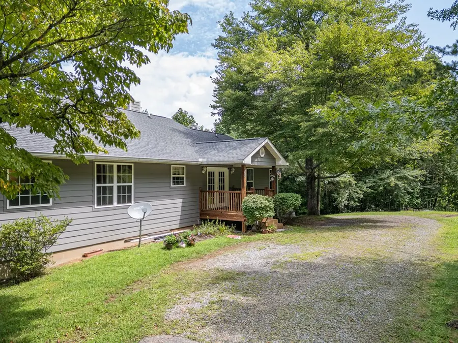 208 Oak Forest Circle, Hayesville, NC 28904 - Image #3
