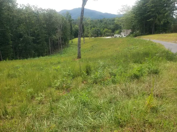 000 Nottaway Road, Young Harris, GA 30582