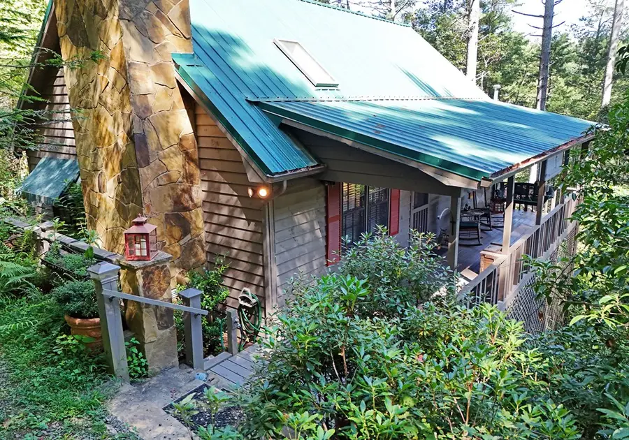 353 Kells Ridge Court, Ellijay, GA 30540 - Image #2