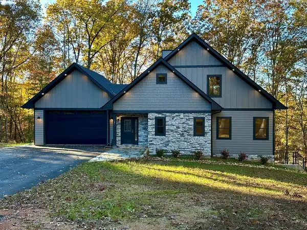 185 Country Road, Talking Rock, GA 30175