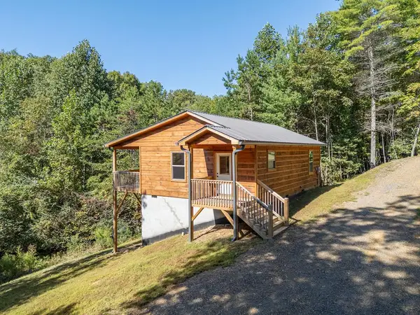 180 Hawthorne Drive, Murphy, NC 28906