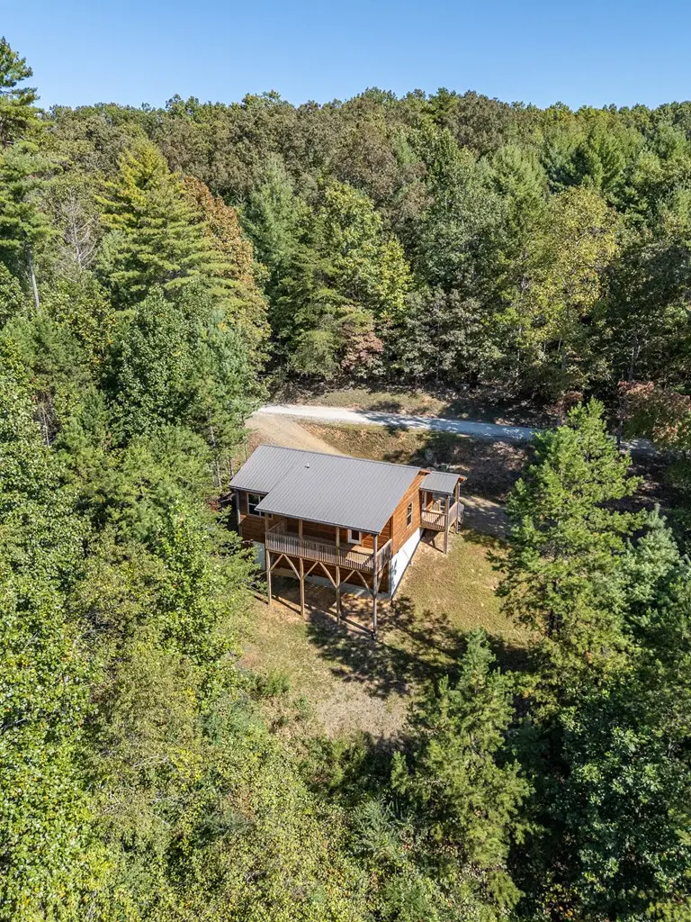 180 Hawthorne Drive, Murphy, NC 28906 - Image #2