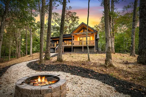 267 Indian Trail, McCaysville, GA 30555