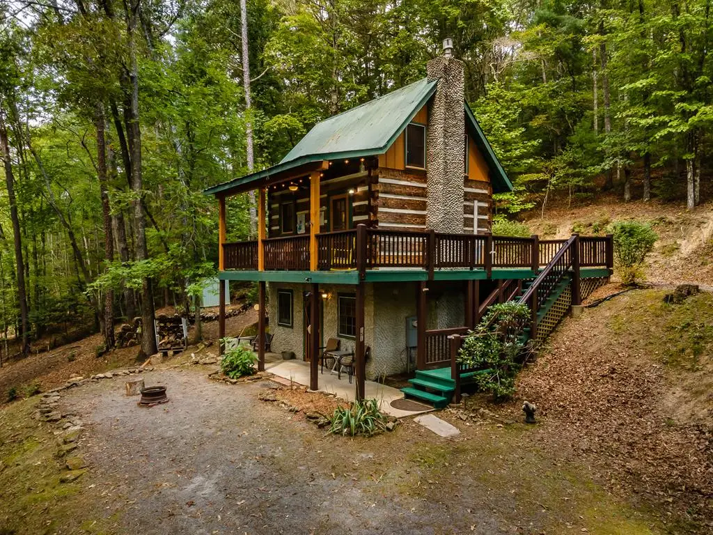 151 Pinewood Drive, Murphy, NC 28906 - Image #1