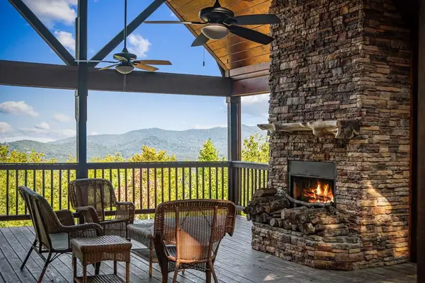 1150 Mountain High Drive, Mineral Bluff, GA 30559