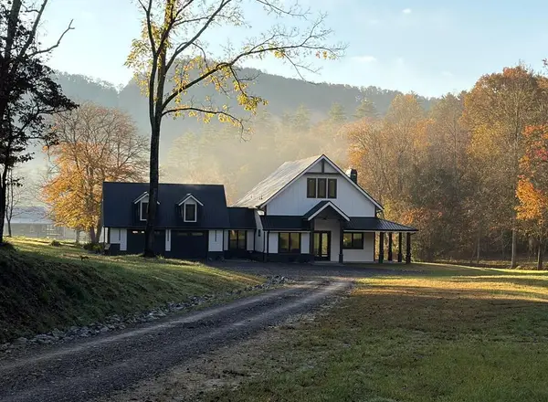 86 Valley Lake Drive, Mineral Bluff, GA 30559