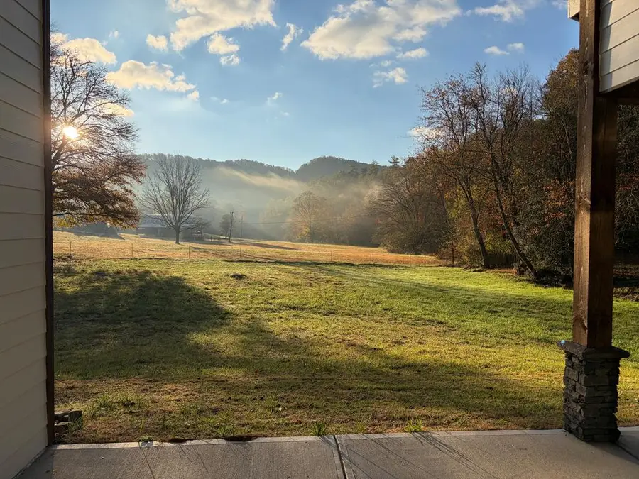 86 Valley Lake Drive, Mineral Bluff, GA 30559 - Image #2