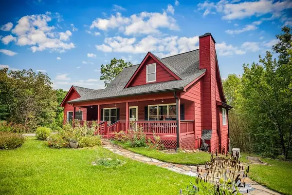 132 Newberry Street, Ellijay, GA 30540