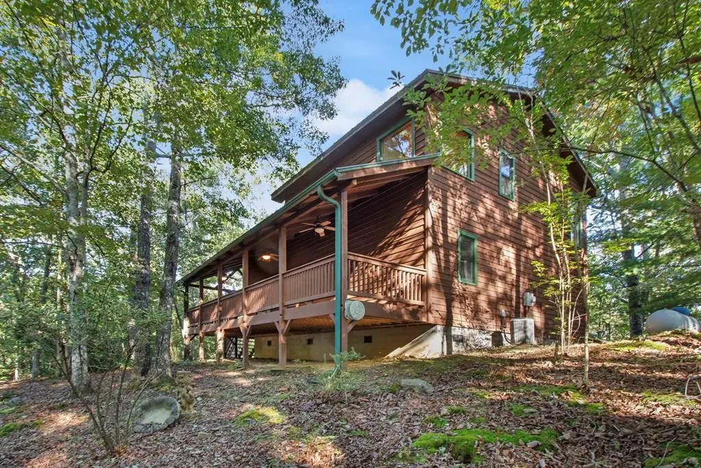 557 Goldfinch Ln, Murphy, NC 28906 - Image #1
