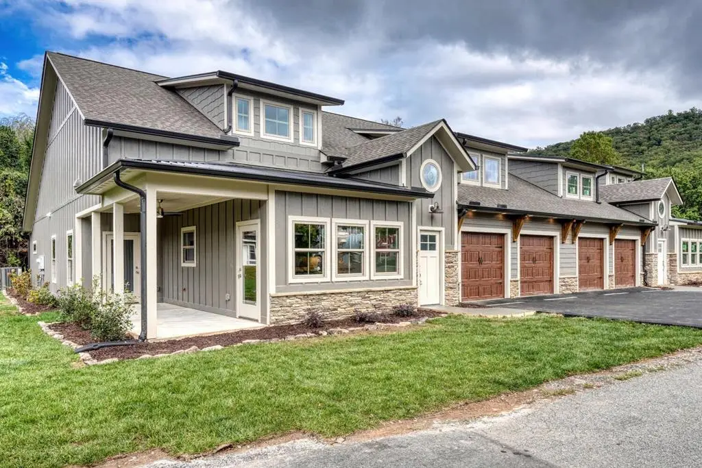 98 Brett Way, Hiawassee, GA 30546 - Image #1