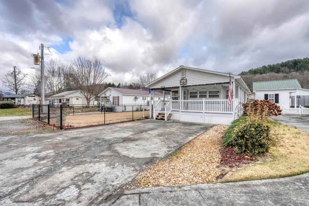 4321 Riverbank Run, Hiawassee, GA 30546 - Image #1