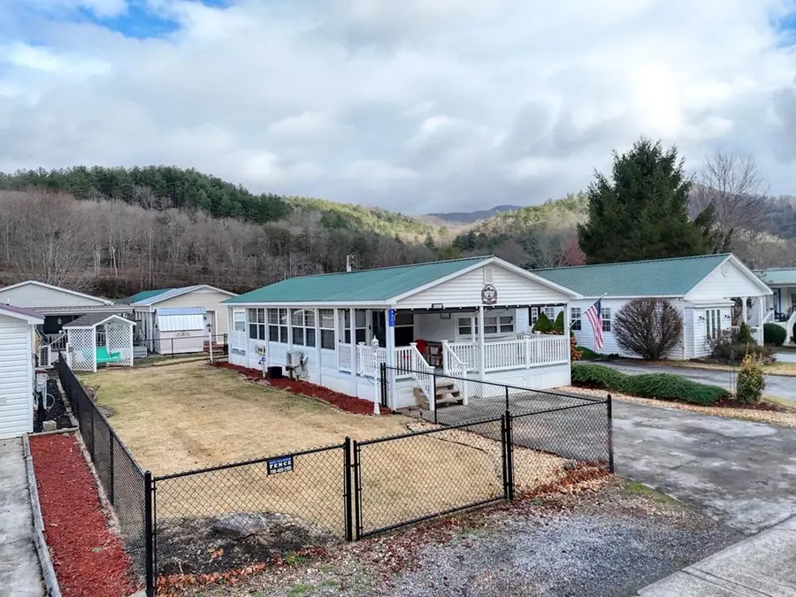 4321 Riverbank Run, Hiawassee, GA 30546 - Image #2